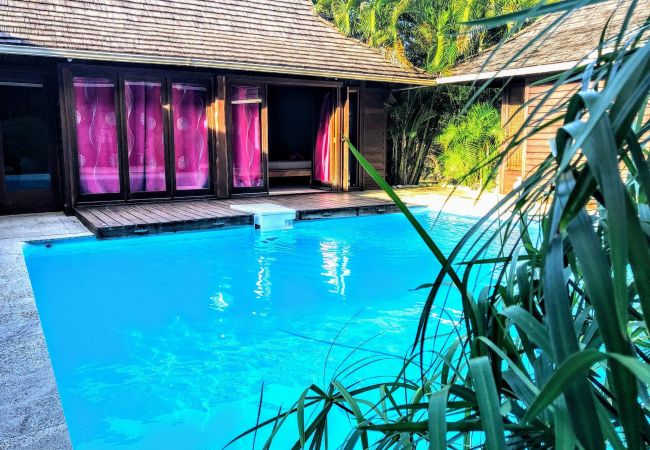 Villa in Tiahura - MOOREA - Pool Mountain Fare Ora Villa in Tiahura - MOOREA - Pool Mountain Fare Ora