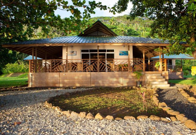 Villa in Poutoru - TAHAA - Private Beach & Snorkeling Villa Villa in Poutoru - TAHAA - Private Beach & Snorkeling Villa