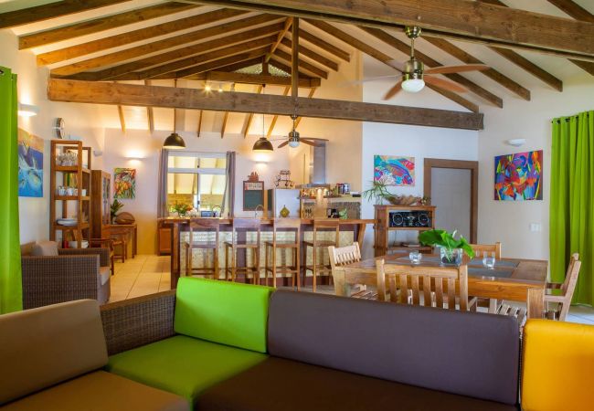 Villa in Poutoru - TAHAA - Private Beach & Snorkeling Villa Villa in Poutoru - TAHAA - Private Beach & Snorkeling Villa