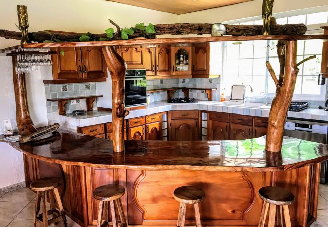 House in Huahine-Nui - HUAHINE - Maroe House 1 + Car  House in Huahine-Nui - HUAHINE - Maroe House 1 + Car