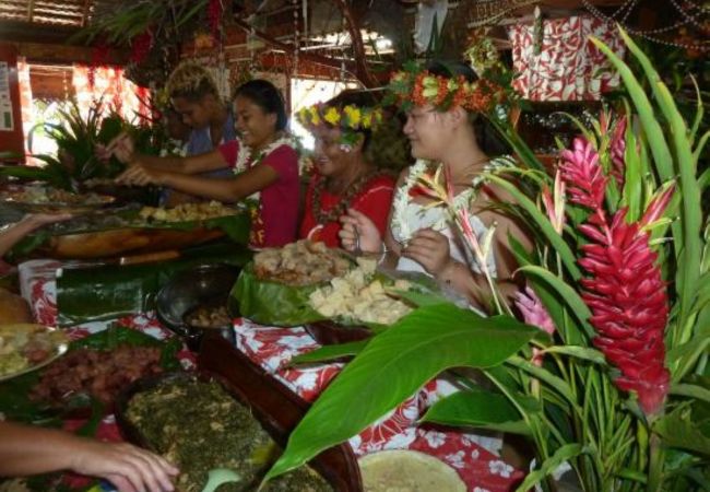House in Fare - HUAHINE - Fare Ninamu Pool n°1 + Car House in Fare - HUAHINE - Fare Ninamu Pool n°1 + Car