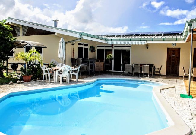  in Punaauia - TAHITI - Sanny's Place Family Room & Pool 