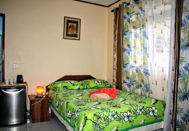 Studio in Punaauia - TAHITI - Sanny's Place Family Room & Pool  Studio in Punaauia - TAHITI - Sanny's Place Family Room & Pool