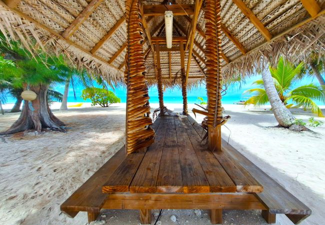 Rent by room in Tikehau - TIKEHAU - Bungalow Pacific Beach Rent by room in Tikehau - TIKEHAU - Bungalow Pacific Beach