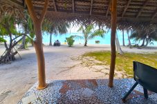 Rent by room in Tikehau - TIKEHAU - Bungalow Pacific  Beach Family 