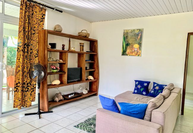 House in Mahina - TAHITI - Fare Mitinui Surf Break House in Mahina - TAHITI - Fare Mitinui Surf Break