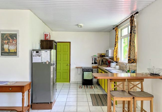 House in Mahina - TAHITI - Fare Mitinui Surf Break House in Mahina - TAHITI - Fare Mitinui Surf Break