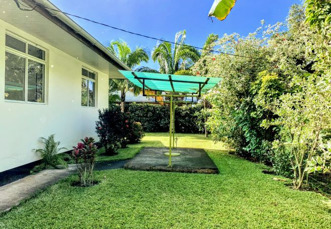House in Mahina - TAHITI - Fare Mitinui Surf Break House in Mahina - TAHITI - Fare Mitinui Surf Break