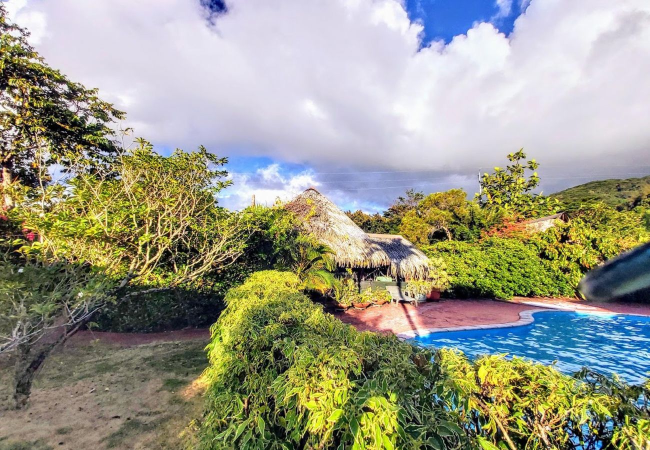 Rent by room in Fare - HUAHINE - Bungalow Pitate  Rent by room in Fare - HUAHINE - Bungalow Pitate
