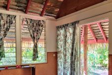 Rent by room in Fare - HUAHINE - Bungalow Pitate 
