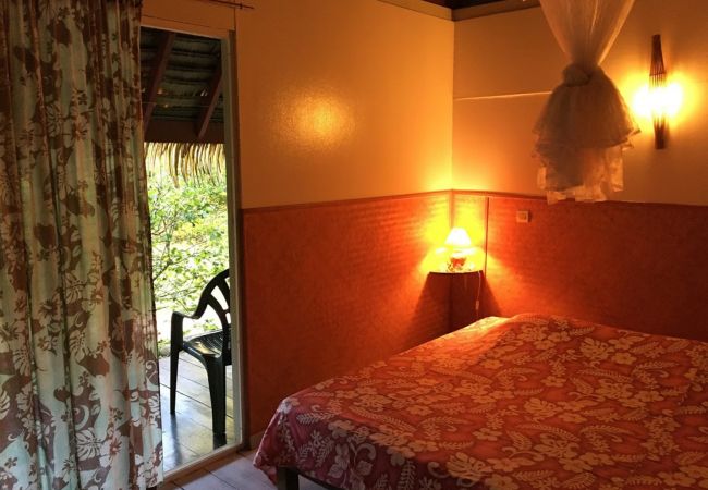 Rent by room in Fare - HUAHINE - Bungalow Tiare Rent by room in Fare - HUAHINE - Bungalow Tiare