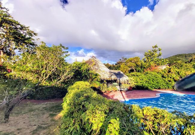 Rent by room in Fare - HUAHINE - Bungalow Vanille 2p  Rent by room in Fare - HUAHINE - Bungalow Vanille 2p
