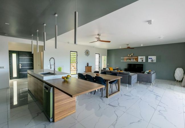 House in Vaitape - BORA BORA - White Deluxe Villa House in Vaitape - BORA BORA - White Deluxe Villa