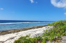 House in Temae - MOOREA - Fare Coraline Left