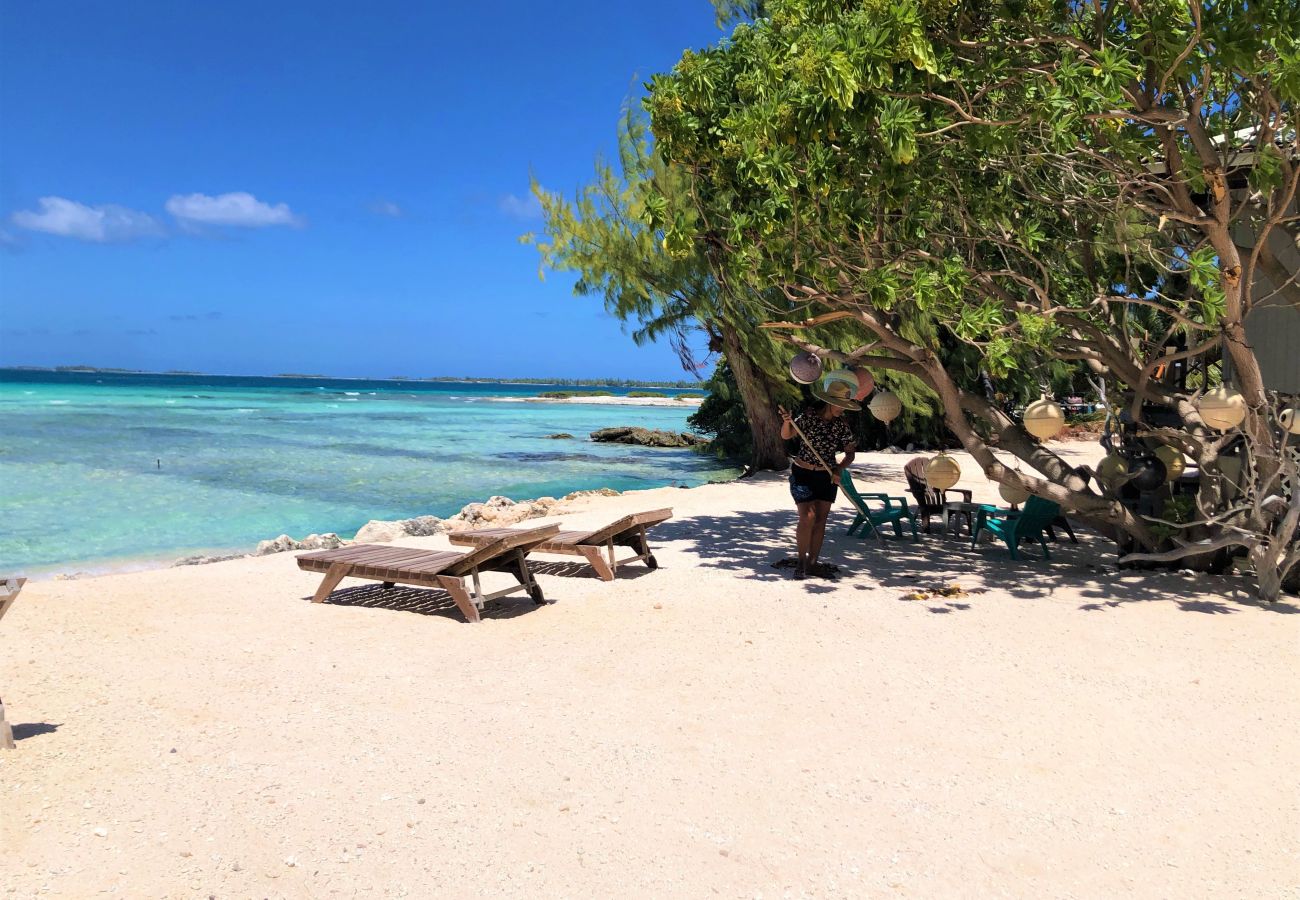 Rent by room in Tuherahera - TIKEHAU - Hina Pink Room  Rent by room in Tuherahera - TIKEHAU - Hina Pink Room