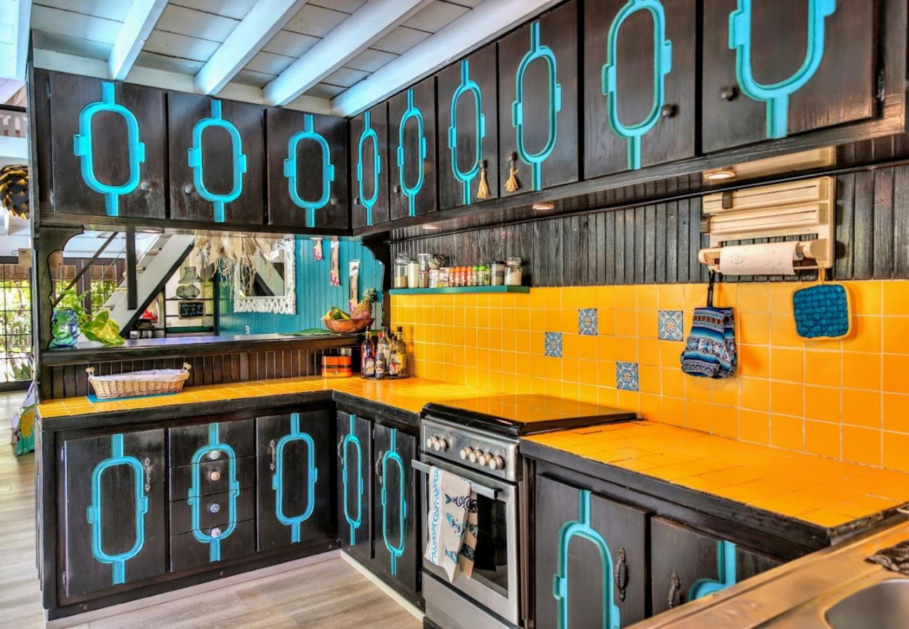 The kitchen to share The common kitchen