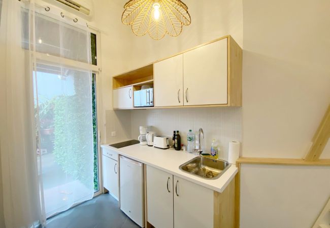 Studio in Papeete - TAHITI - Condo Miki City Center  Studio in Papeete - TAHITI - Condo Miki City Center