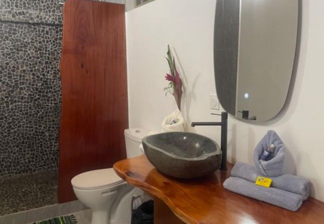 Rent by room in Opoa - RAIATEA-Chambre d'hôtes Oviri 2 - Kahaia Rent by room in Opoa - RAIATEA-Chambre d'hôtes Oviri 2 - Kahaia