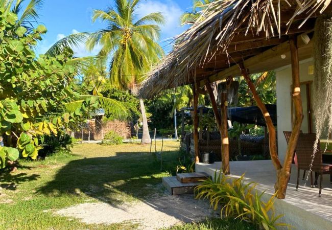 Bungalow/Linked villa in Tuherahera - TIKEHAU - Fare Te Honu 