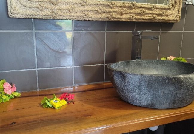Studio in Maupiti  - MAUPITI- Sea view family bungalow en 1/2 pension Studio in Maupiti  - MAUPITI- Sea view family bungalow en 1/2 pension