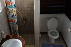 Rent by room in Avera - RAIATEA - waterfull bedroom