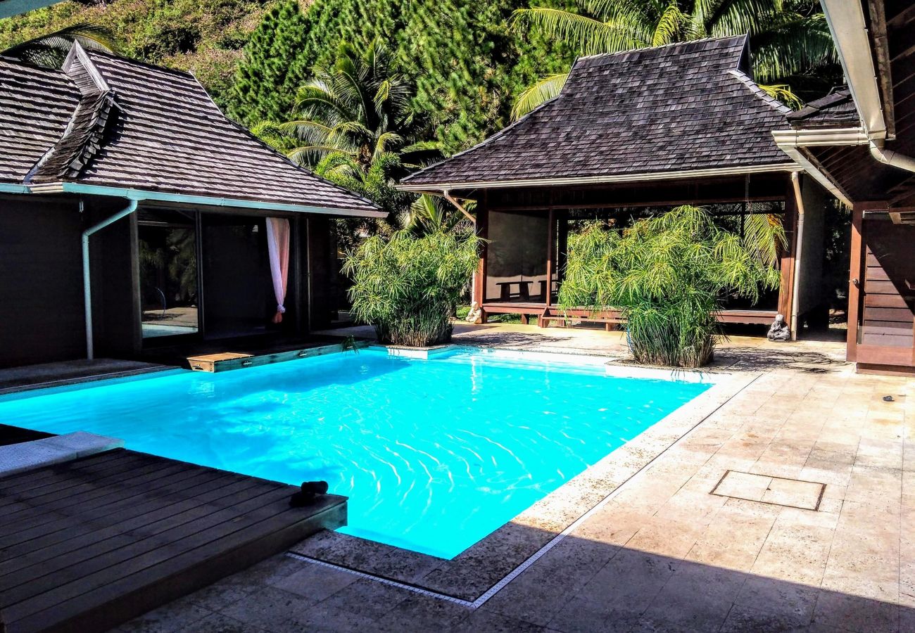 Villa en Tiahura - MOOREA - Pool Mountain Fare Ora Villa en Tiahura - MOOREA - Pool Mountain Fare Ora