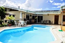 Estudio en Punaauia - TAHITI - Sanny's Place Family Room & Pool 