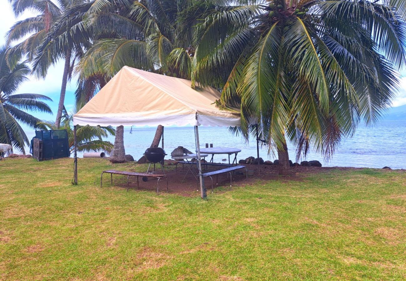 Zona de barbacoa junto al mar Zona de barbacoa