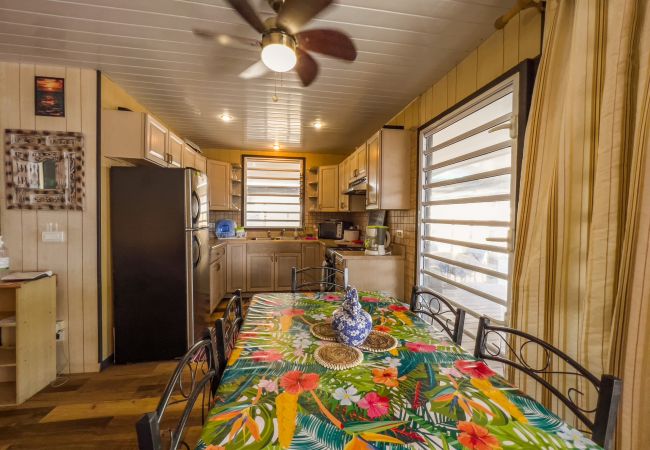 Casa en Papara - TAHITI - Taharuu Bungalow Surf Hoe  Casa en Papara - TAHITI - Taharuu Bungalow Surf Hoe
