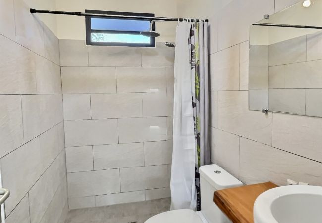 Casa en Taiarapu-Ouest - TAHITI ITI - Fare Pihiti Spot  Casa en Taiarapu-Ouest - TAHITI ITI - Fare Pihiti Spot