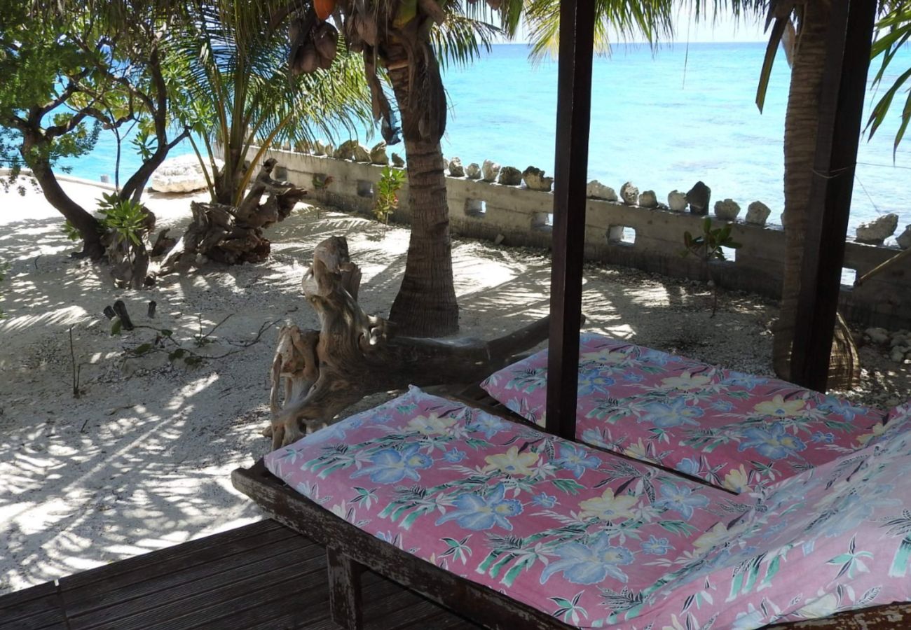 Bungalow en Avatoru - RANGIROA -  Fare Blue spot family