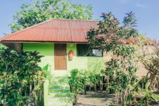 Bungalow en Avatoru -  RANGIROA - Fare jardin