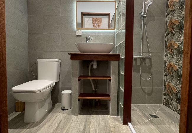 Estudio en Avera - RAIATEA- Noanoa House 2 avec jacuzzi  Estudio en Avera - RAIATEA- Noanoa House 2 avec jacuzzi