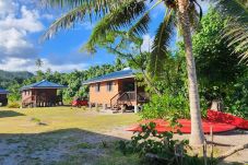 Bungalow en Parea - HUAHINE- Fare Montagne accès plage privée