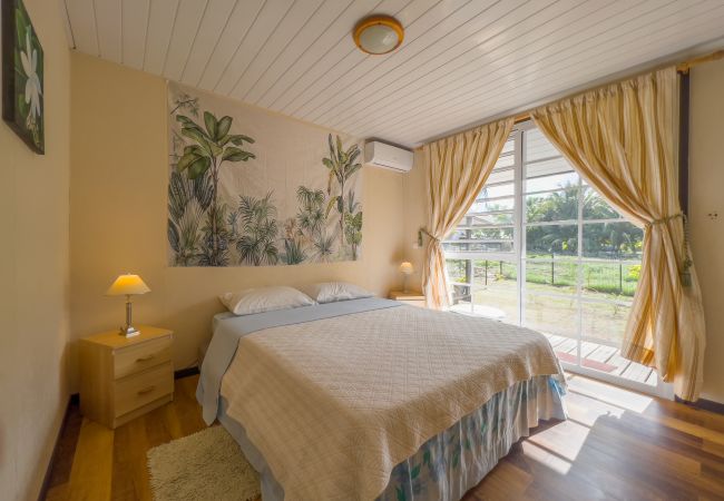 Casa a Papara - TAHITI - Taharuu Bungalows Surf & Beach Casa a Papara - TAHITI - Taharuu Bungalows Surf & Beach