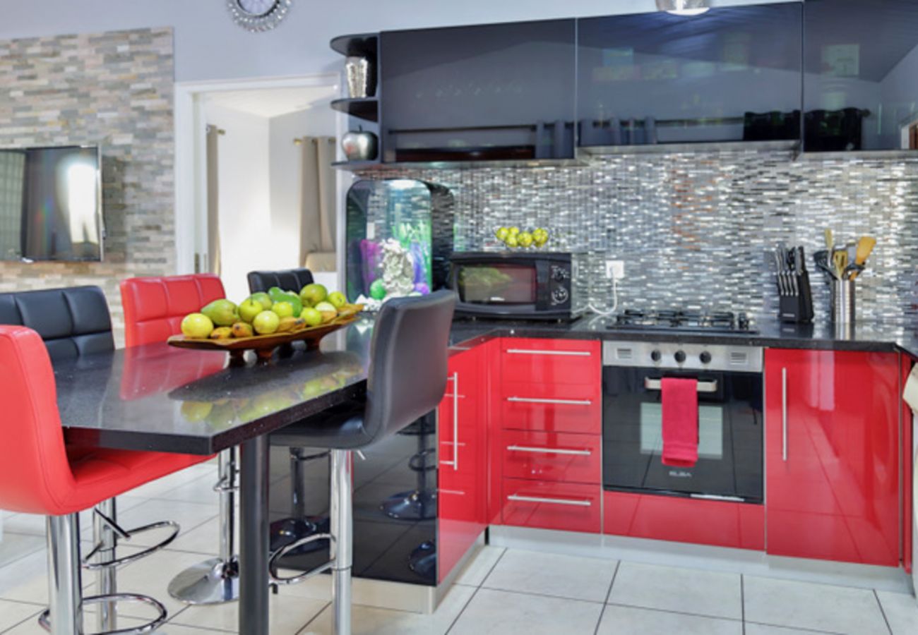 La cucina completamente attrezzata La cucina