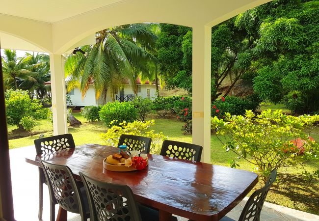 Casa a Huahine-Nui - HUAHINE - Fare Teakavehere Tipanier + rental car Casa a Huahine-Nui - HUAHINE - Fare Teakavehere Tipanier + rental car