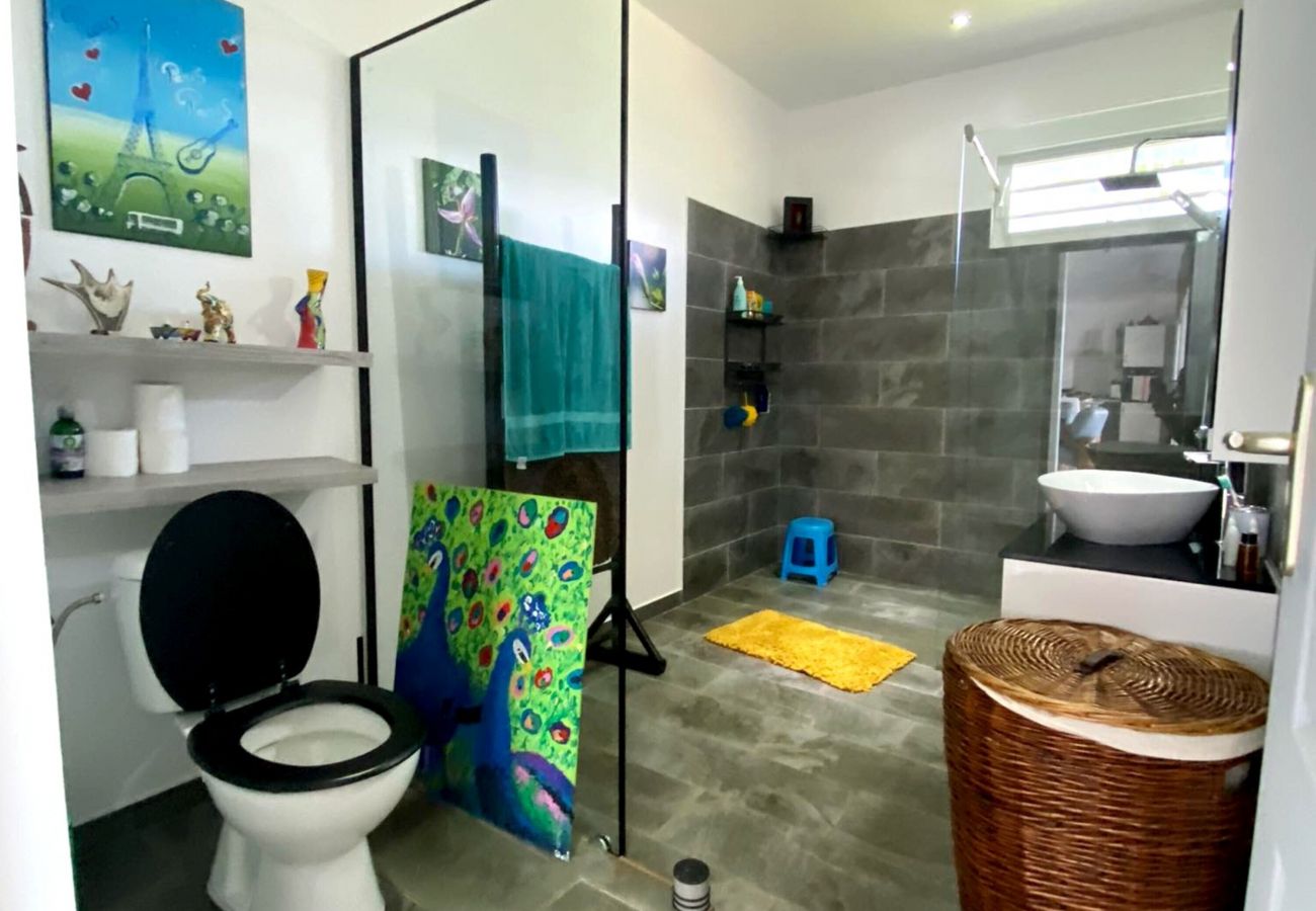 Casa a Taiarapu-Est - TAHITI ITI - Bay Lodge  Casa a Taiarapu-Est - TAHITI ITI - Bay Lodge