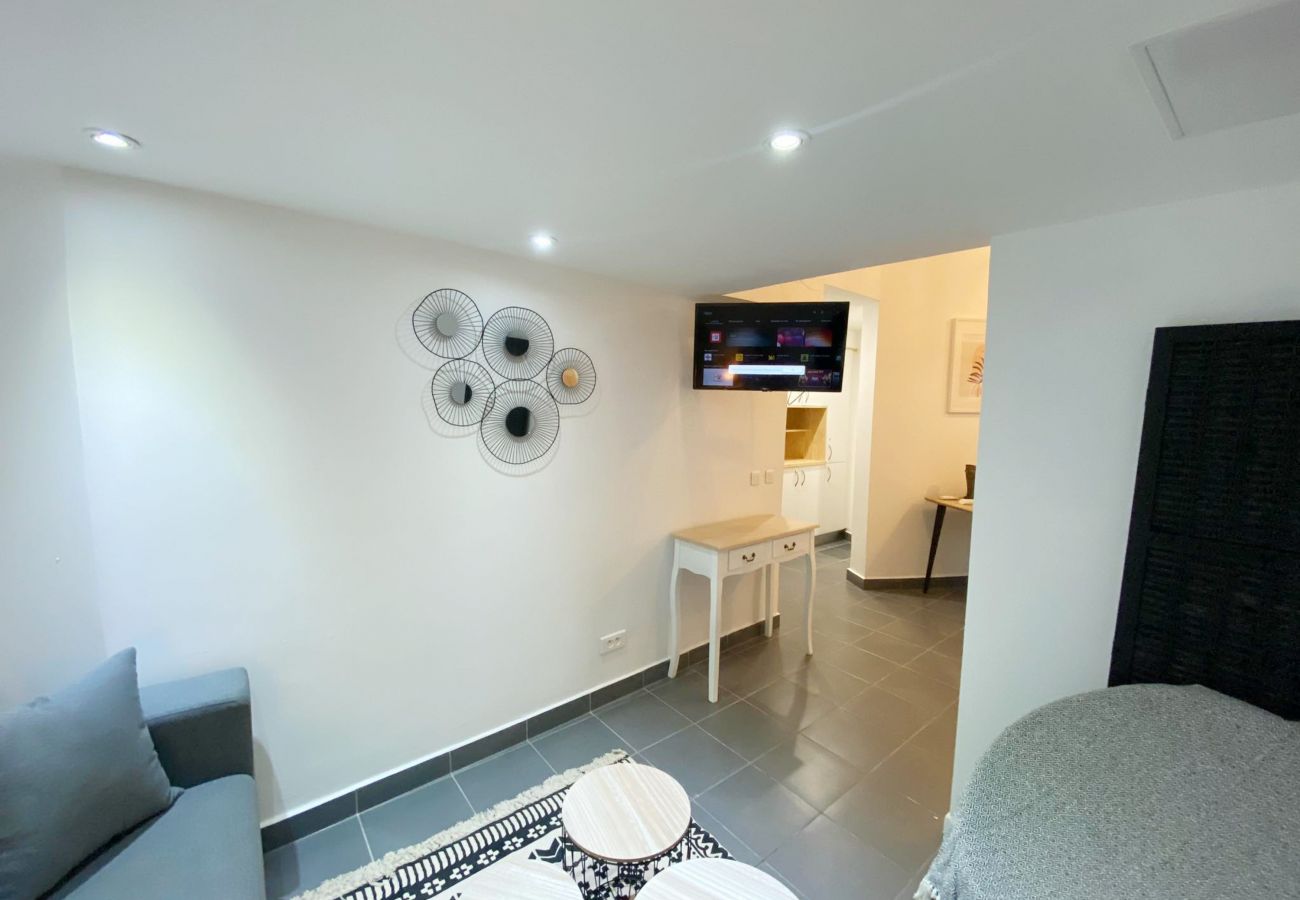 Studio a Papeete - TAHITI - Condo Miki City Center  Studio a Papeete - TAHITI - Condo Miki City Center