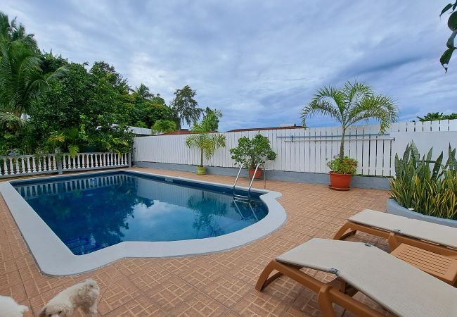 Casa a Pirae - TAHITI - VILLA TEAKAVEHERE POOL