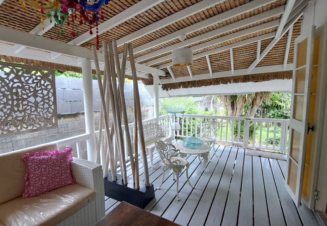 Casa a Punaauia - TAHITI - FARE RAU PITI  Casa a Punaauia - TAHITI - FARE RAU PITI