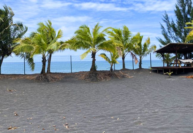 Casa a Papara - TAHITI - Taharuu Bungalow Surf Piti  Casa a Papara - TAHITI - Taharuu Bungalow Surf Piti