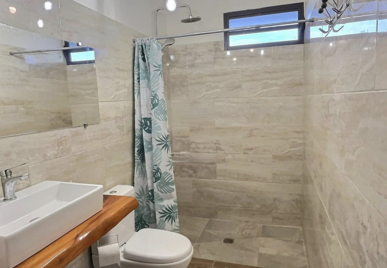 Casa a Taiarapu-Ouest - TAHITI ITI - Fare Komako Spot  Casa a Taiarapu-Ouest - TAHITI ITI - Fare Komako Spot