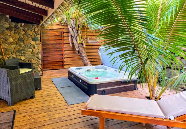 Bungalow à Pihaena - MOOREA - JUST CHILL INN Bungalow à Pihaena - MOOREA - JUST CHILL INN