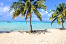 Plage de sable blanc, de la résidence 