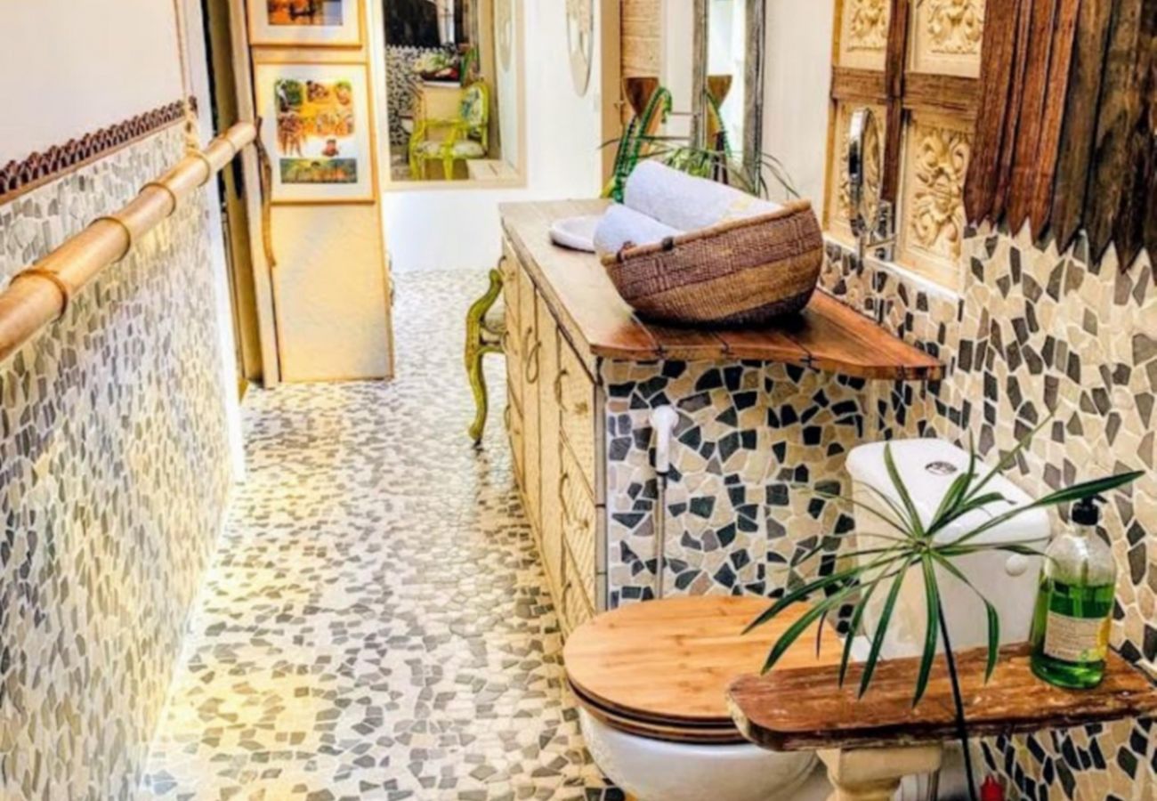 Bungalow à Maharepa - MOOREA - Bungalow Firihia (PMR) Bungalow à Maharepa - MOOREA - Bungalow Firihia (PMR)