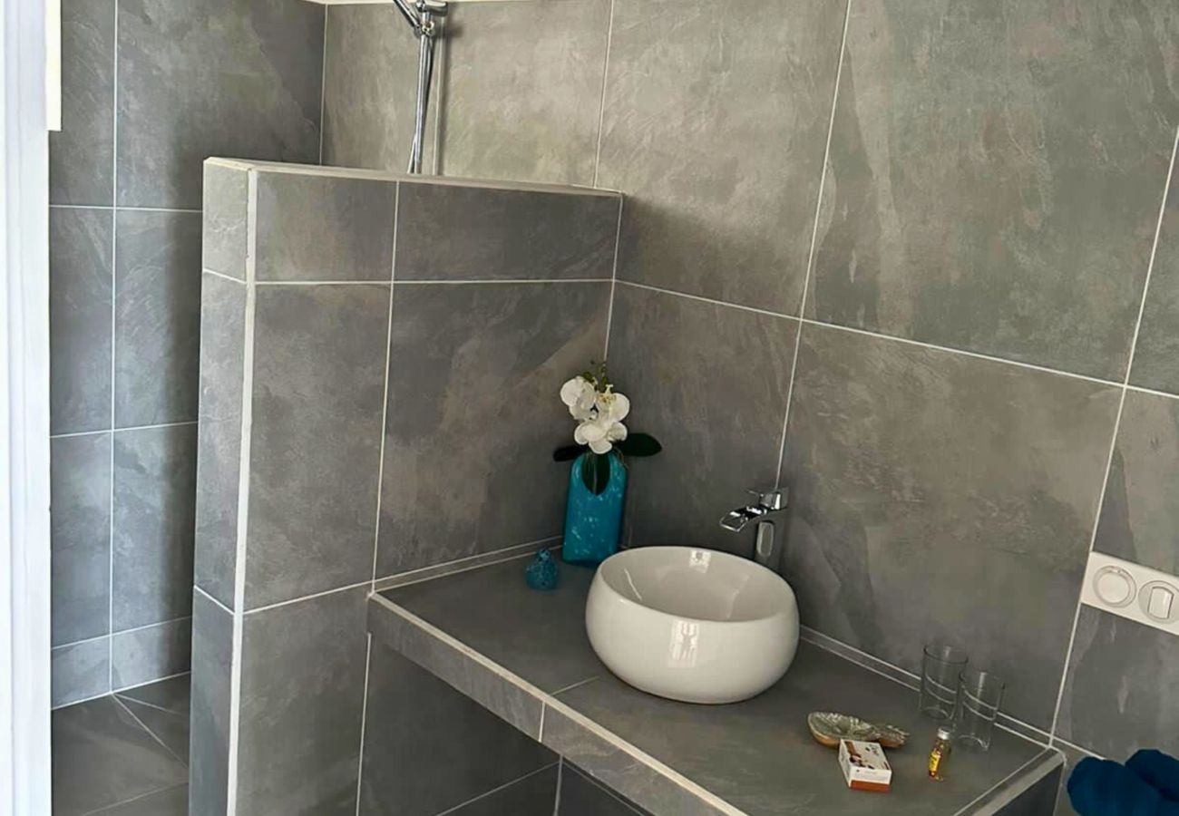 Appartement à Raiatea -  RAIATEA - Uparu Seaside Apartment Appartement à Raiatea -  RAIATEA - Uparu Seaside Apartment