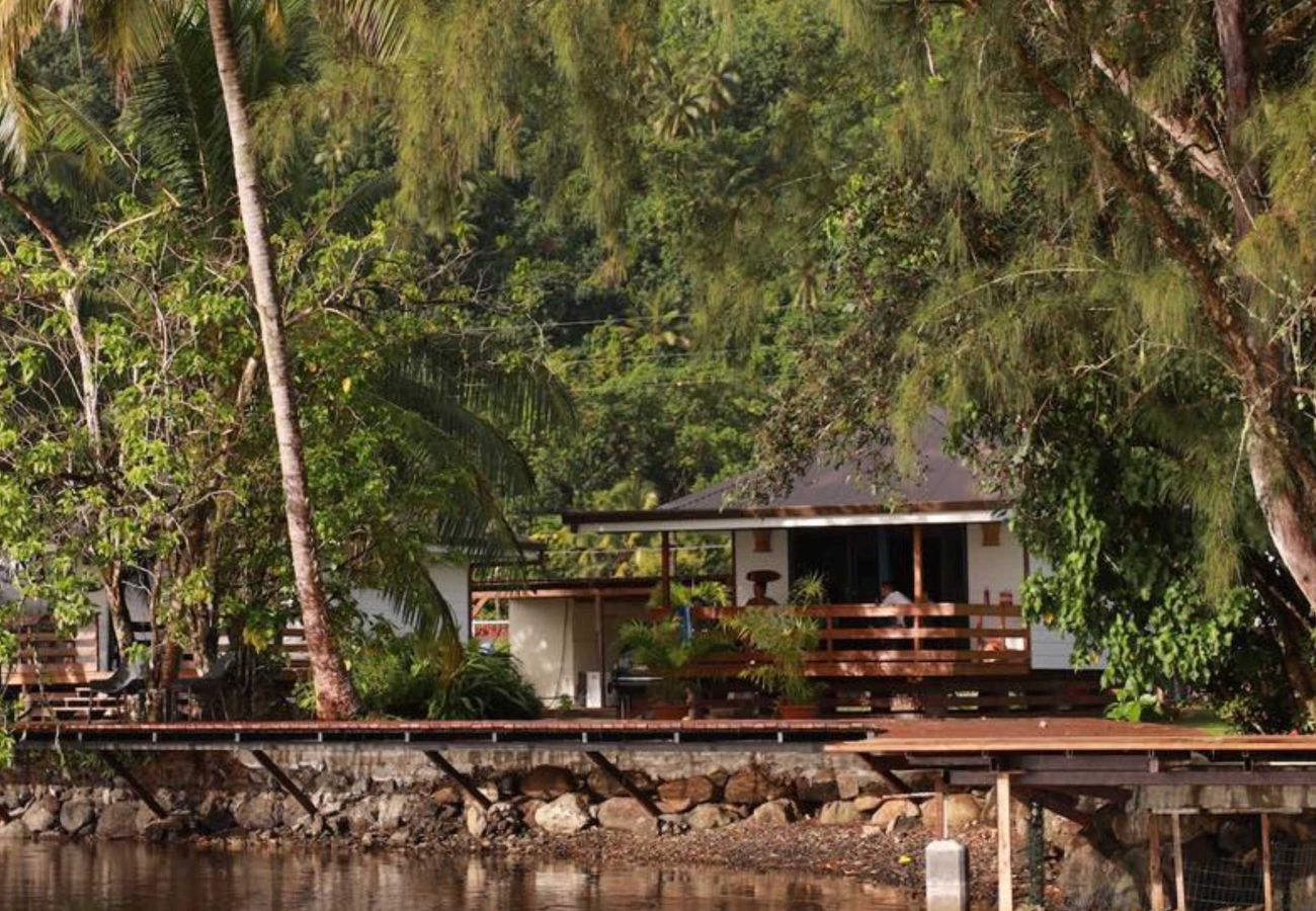 Bungalow à Teahupoo - TAHITI ITI - Bungalow Areiti Bungalow à Teahupoo - TAHITI ITI - Bungalow Areiti