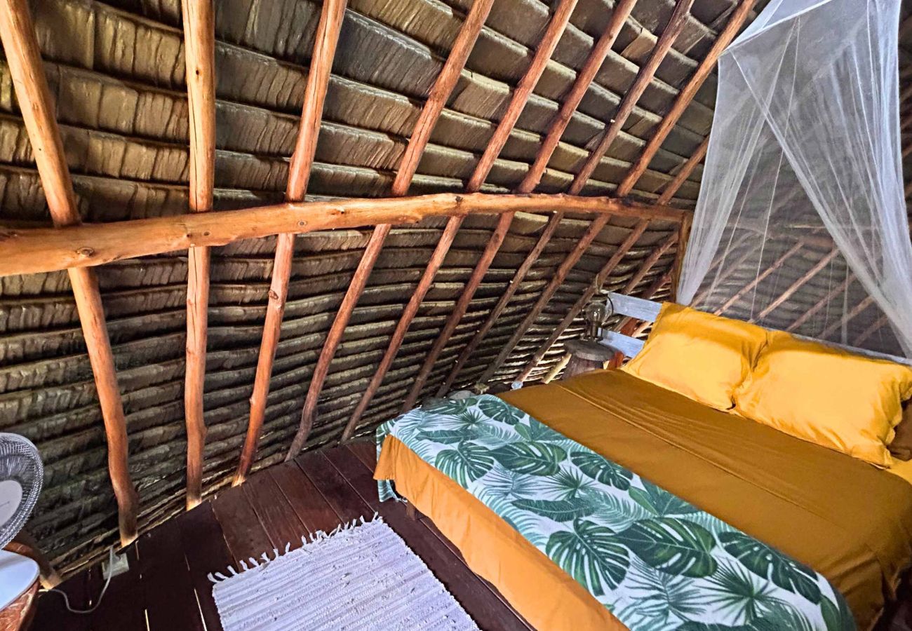 Bungalow à Teahupoo - TAHITI ITI - Saltwater Family Huts Bungalow à Teahupoo - TAHITI ITI - Saltwater Family Huts