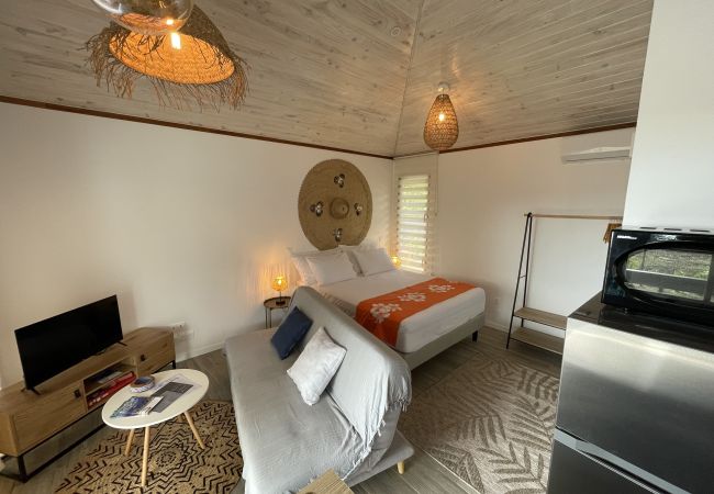 Studio à Avera - RAIATEA- Noanoa House 2 avec jacuzzi  Studio à Avera - RAIATEA- Noanoa House 2 avec jacuzzi
